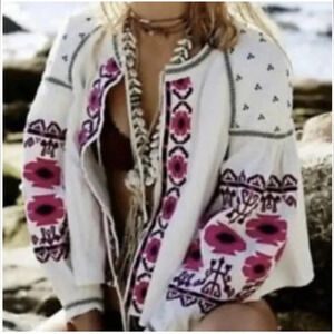 RD & Koko White Anthropologie Tribal Embroidered  Top Jacket Cropped